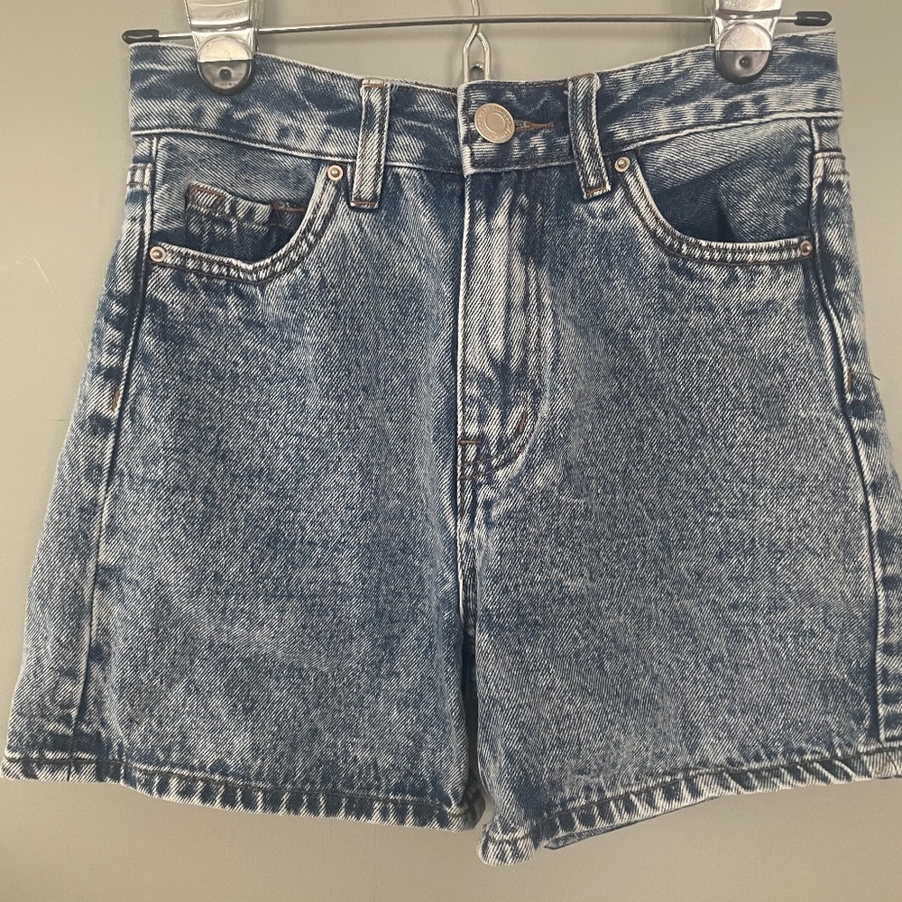 Ultra High Rise 90’s Mom Shorts
